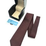 Cà vạt đỏ đô chấm bi nhuyễn + hộp - cvqt05