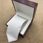 Cà vạt Gấm trắng chấm bi - G02012021