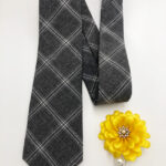 Cà vạt đen xám sọc trắng - cv220419